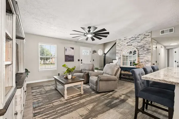 1711 Locerbie Dr, Murfreesboro, TN 37128