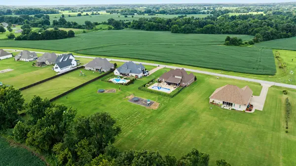 22 Hale Farm Rd, Humboldt, TN 38343