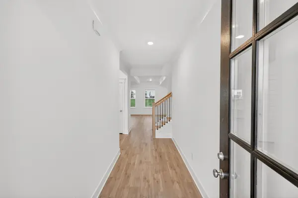 221 Hampshire Way, White House, TN 37188