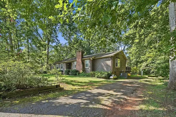 37 Wedgefield DR, Boiling Springs, SC 29316