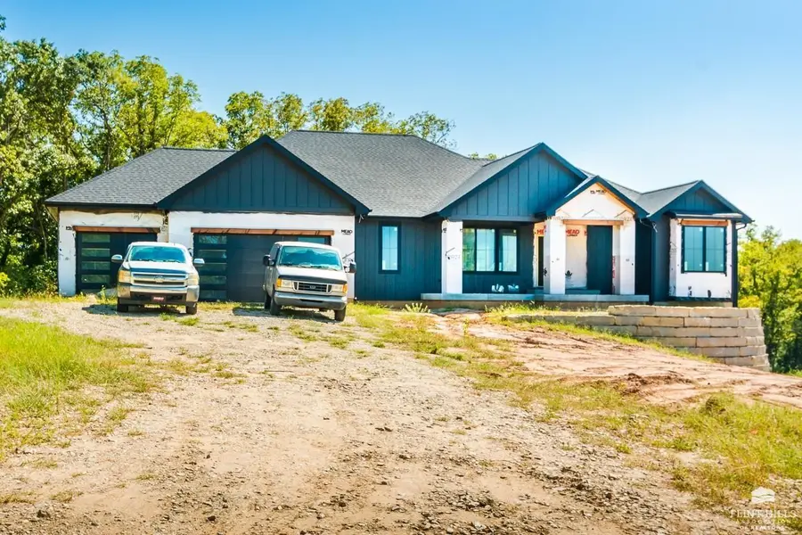 12840 Anthony DR, St. George, KS 66535