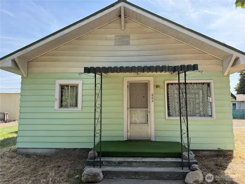 602 SE Trinity AVE, Wilbur, WA 99185