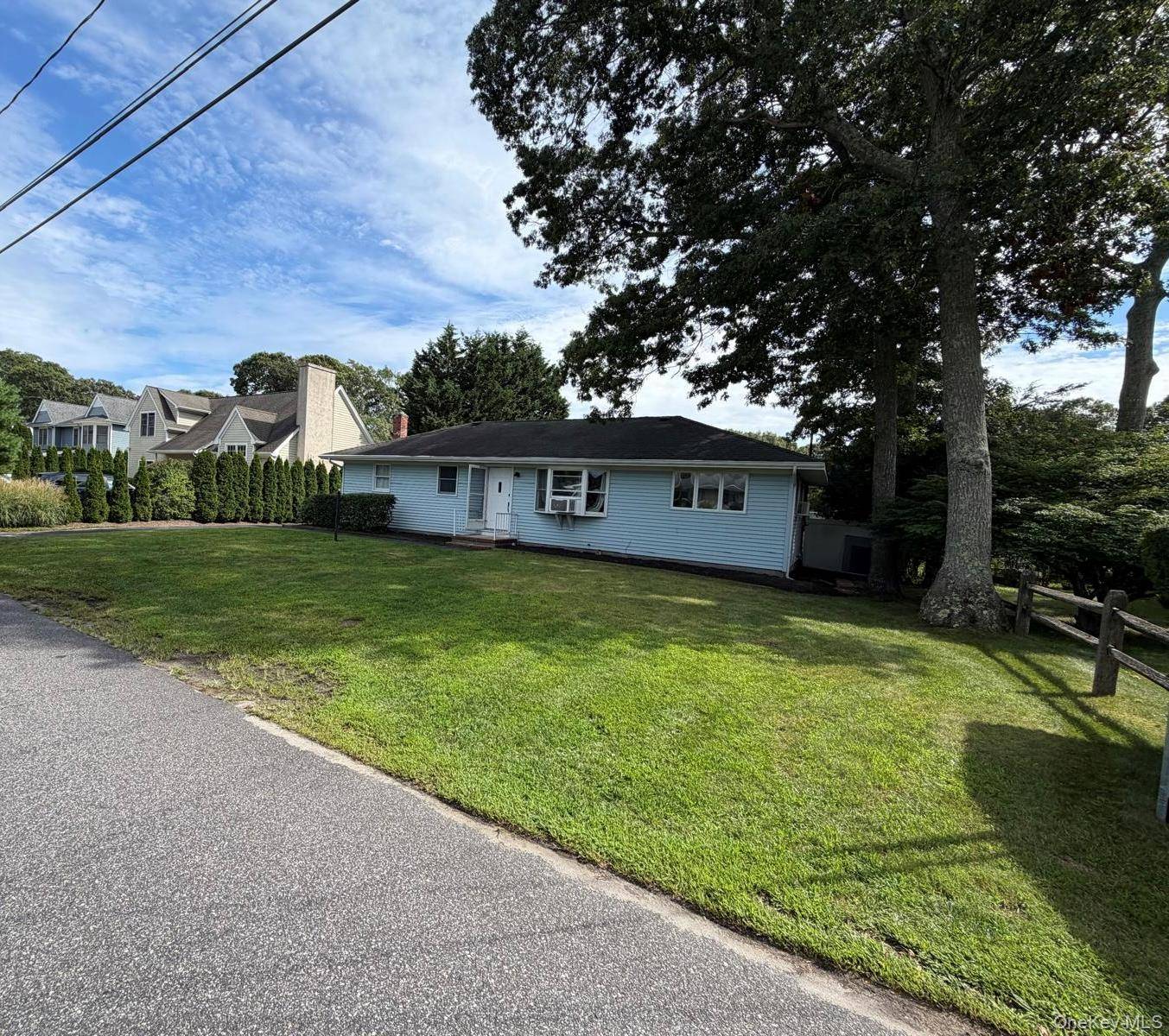 22 Maryland BLVD, Hampton Bays, NY 11946
