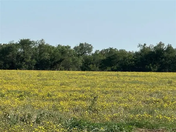 332 SW Railroad Ave, Knox City, TX 79529
