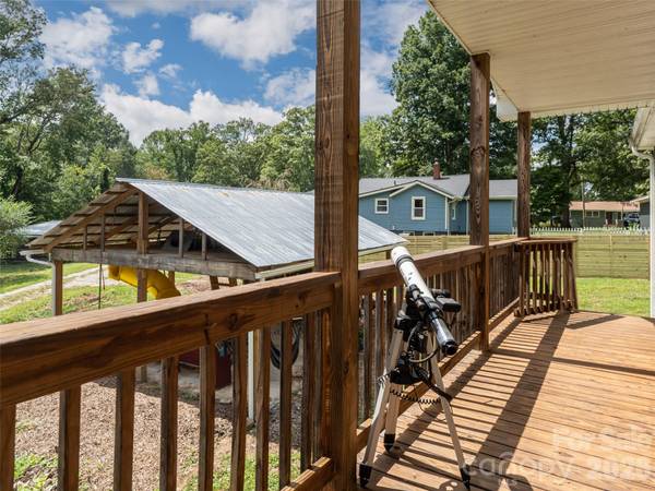 518 Onteora BLVD, Asheville, NC 28803