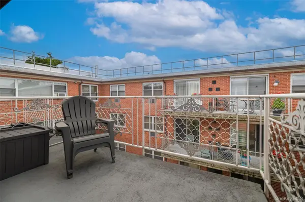 250 N Village AVE #C22, Rockville Centre, NY 11570
