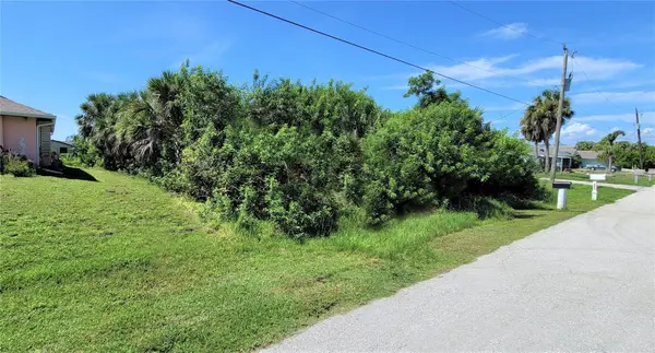 18574 KERRVILLE CIR, Port Charlotte, FL 33948