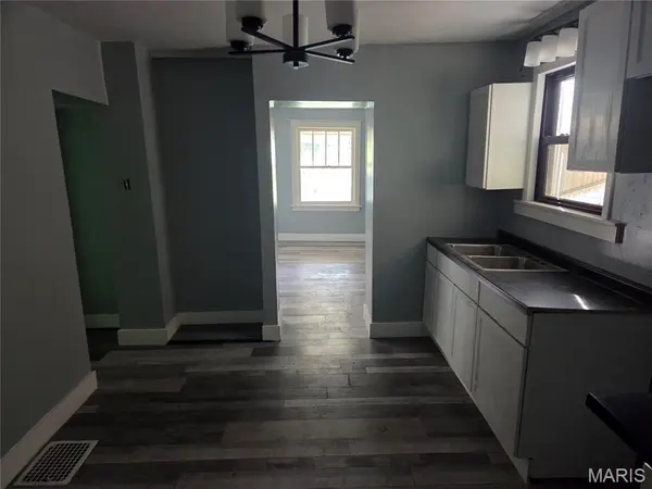 6474 Dale AVE, St Louis, MO 63139