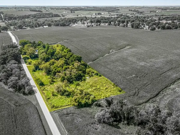 1112 W Saint James RD, Orangeville, IL 61060
