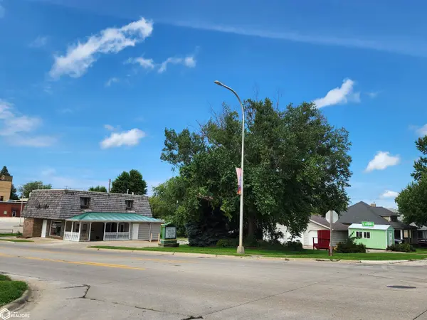 106 E 7th ST, Atlantic, IA 50022