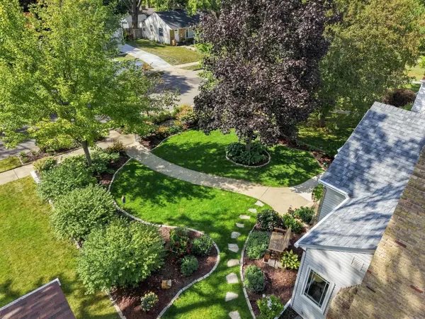 3410 Zenith AVE N, Robbinsdale, MN 55422
