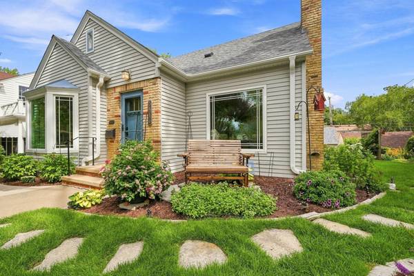 3410 Zenith AVE N, Robbinsdale, MN 55422