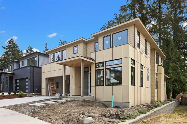 7921 NE 124th ST, Kirkland, WA 98034
