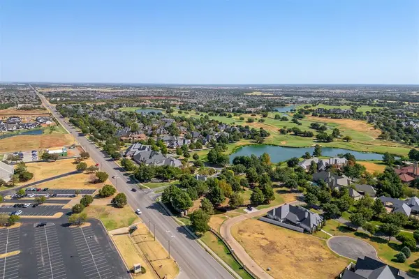 5828 Oliver CT, Oklahoma City, OK 73142