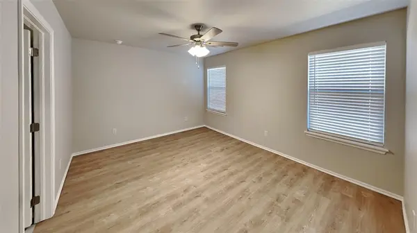 9113 NW 127th TER, Yukon, OK 73099