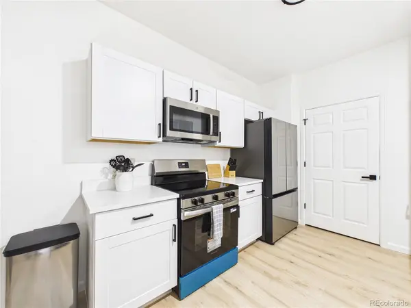 494 Black Feather LOOP #106, Castle Rock, CO 80104