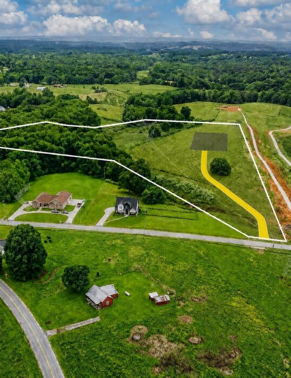 1930 Hickory Point Rd, Clarksville, TN 37043
