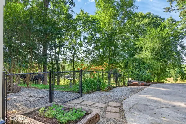 511 Lower River Rd, Decatur, TN 37322