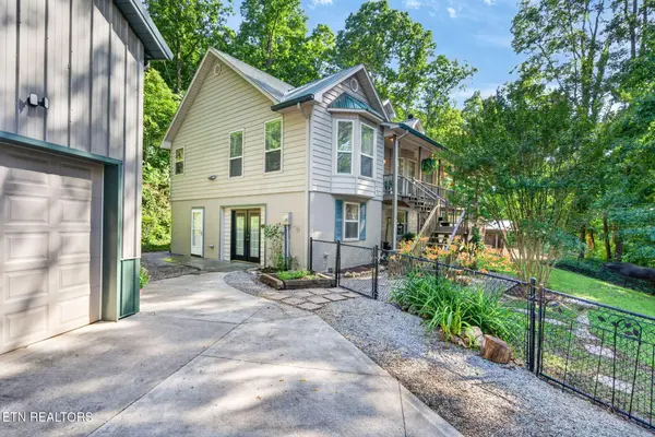 511 Lower River Rd, Decatur, TN 37322