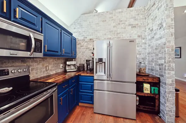 1003 Red Oak Dr, Greenbrier, TN 37073