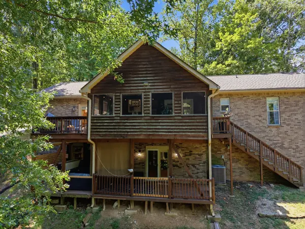 1003 Red Oak Dr, Greenbrier, TN 37073