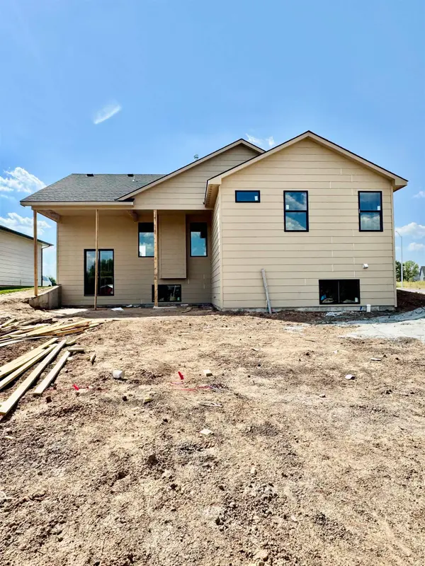 950 N Main, Goddard, KS 67052