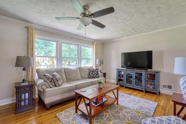 105 Guilford PL, Spartanburg, SC 29302