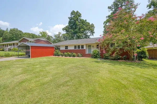 105 Guilford PL, Spartanburg, SC 29302