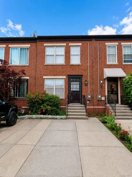 309 Beach 102nd ST, Rockaway Park, NY 11694