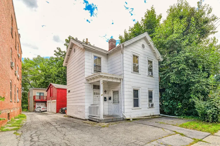 11 S White ST, Poughkeepsie, NY 12601
