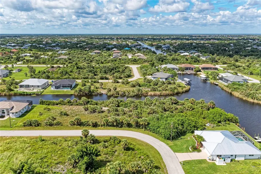 10432 MCALESTER CIR, Port Charlotte, FL 33981