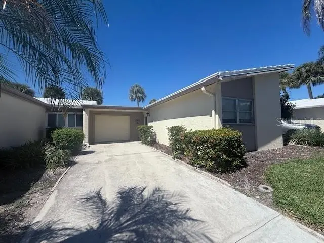 143 WHISPERING SANDS DR #N/A, Sarasota, FL 34242