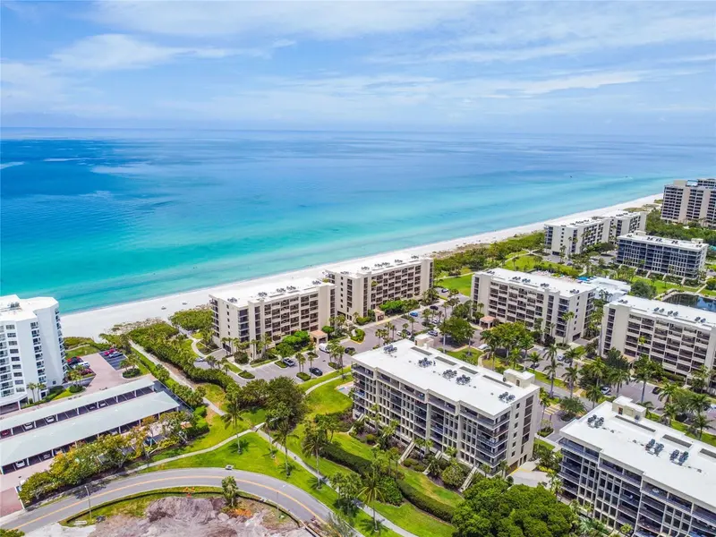 1065 GULF OF MEXICO DR #402, Longboat Key, FL 34228