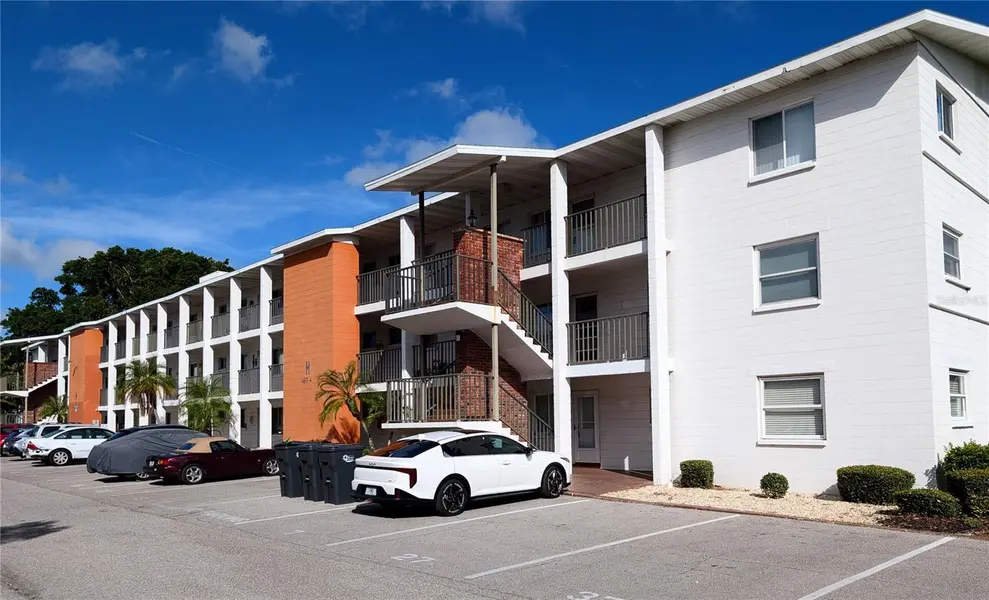 2303 SUNSET DR #H7, Bradenton, FL 34207