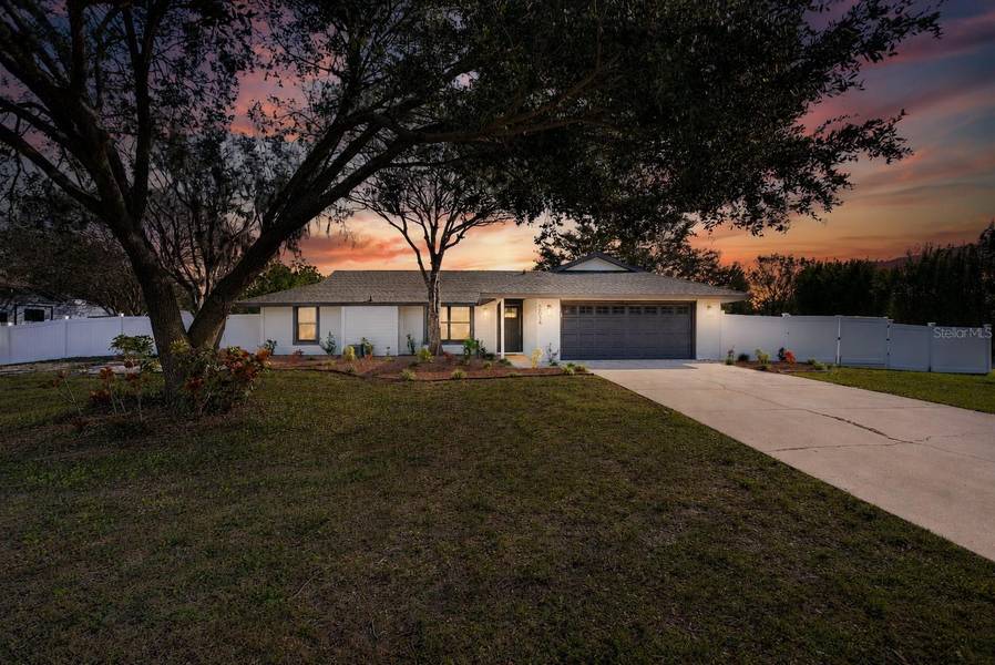 2054 RACIMO DR, Sarasota, FL 34240