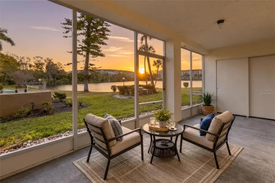 3531 LAKE BAYSHORE DR #J106, Bradenton, FL 34205