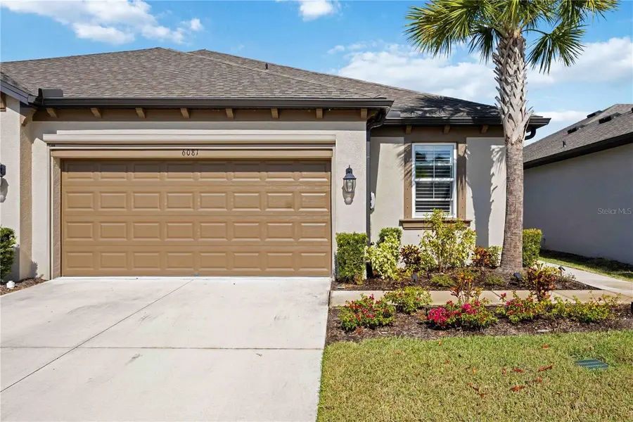 6081 AMBERLY DR, Bradenton, FL 34208