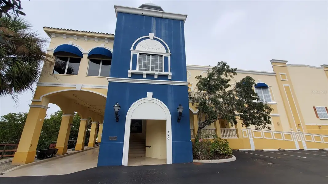 570 BLACKBURN POINT RD #43, Osprey, FL 34229