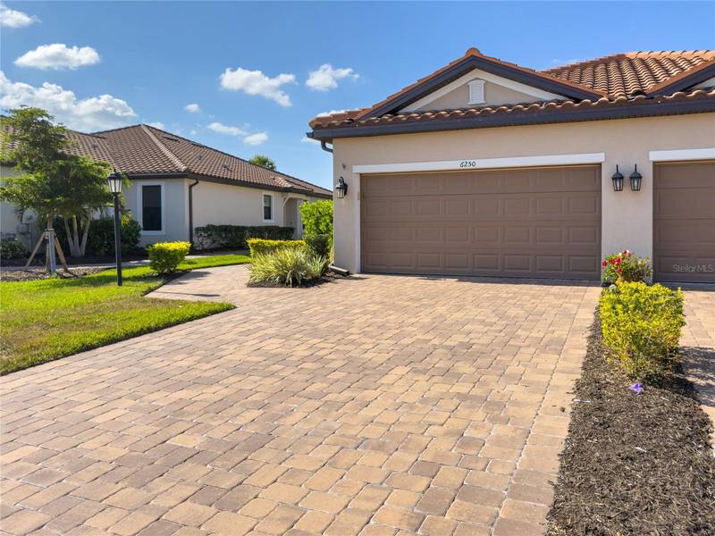6250 PLATEAU CT, Bradenton, FL 34203