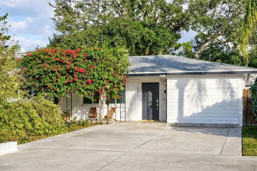 6215 RODGERS AVE, Sarasota, FL 34231