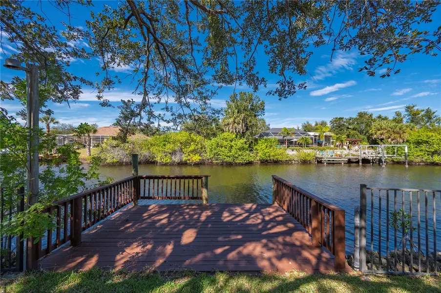 17356 GULFSPRAY CIR, Port Charlotte, FL 33948
