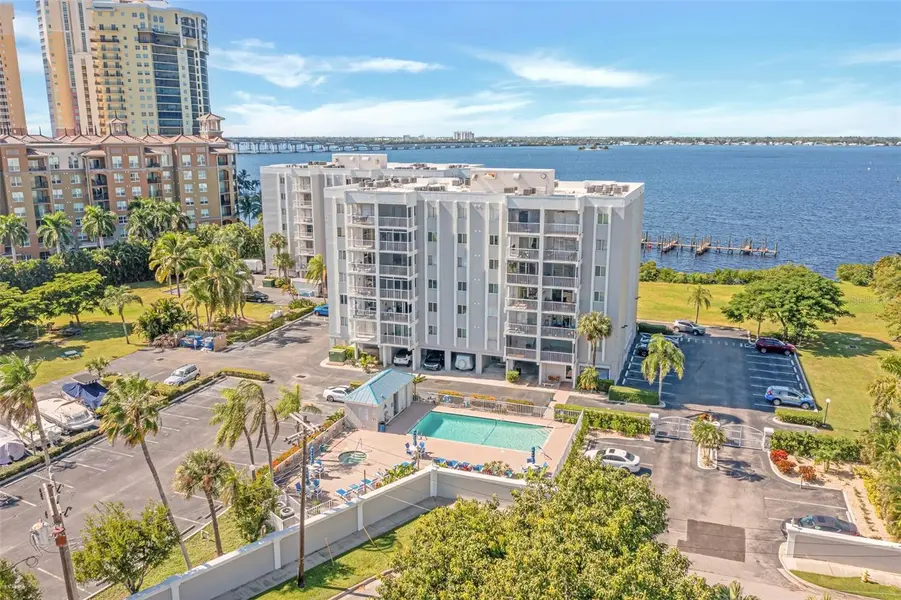 2875 PALM BEACH BLVD #205, Fort Myers, FL 33916