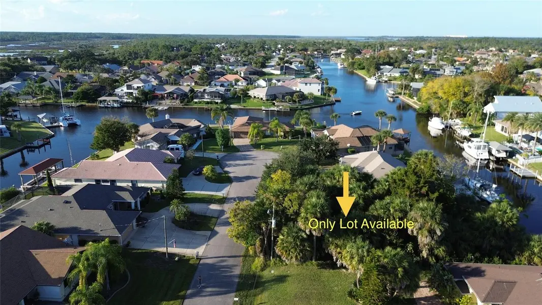4 CROW CT, Palm Coast, FL 32137