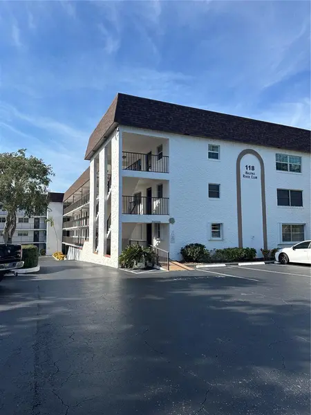 118 S HALIFAX AVE #210, Daytona Beach, FL 32118