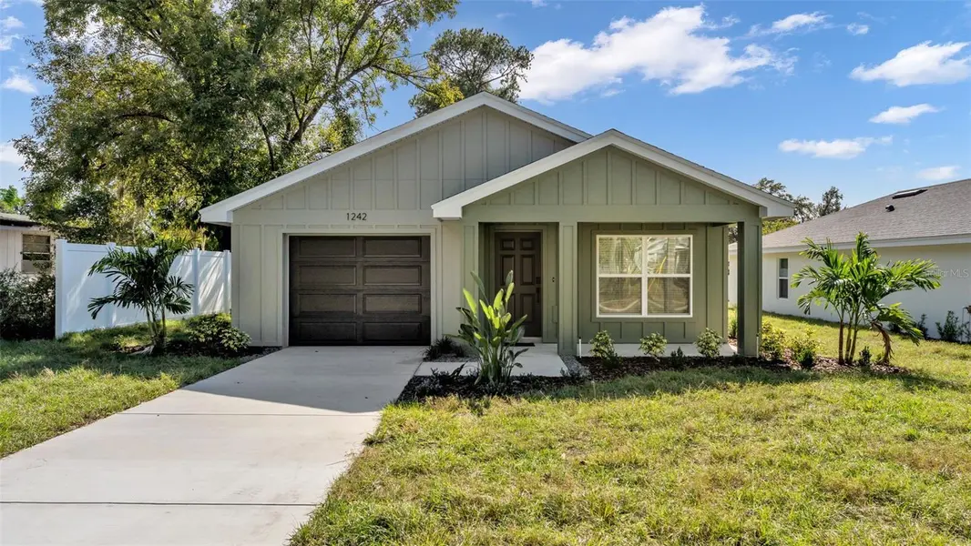 1242 DOROTHY ST, Lakeland, FL 33815
