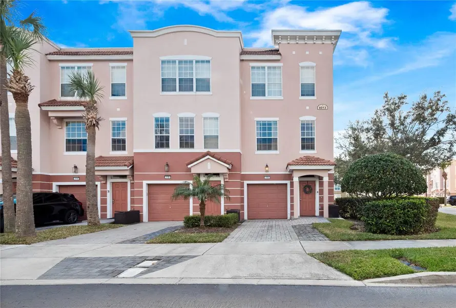 8013 COOL BREEZE DR #116, Orlando, FL 32819
