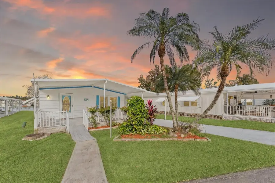 314 LAKEVIEW DR, Osteen, FL 32764