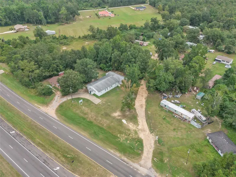 465 HAZZARD LN, Cantonment, FL 32533