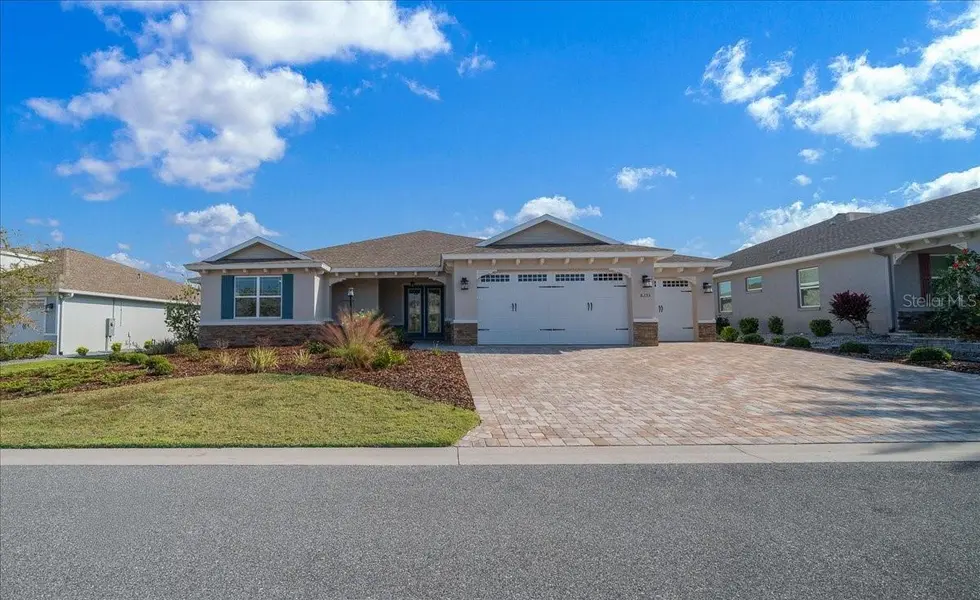 8233 SW 93RD TER, Ocala, FL 34481