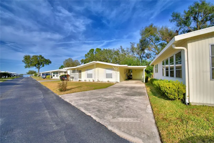 150 HOLIDAY LN, Auburndale, FL 33823